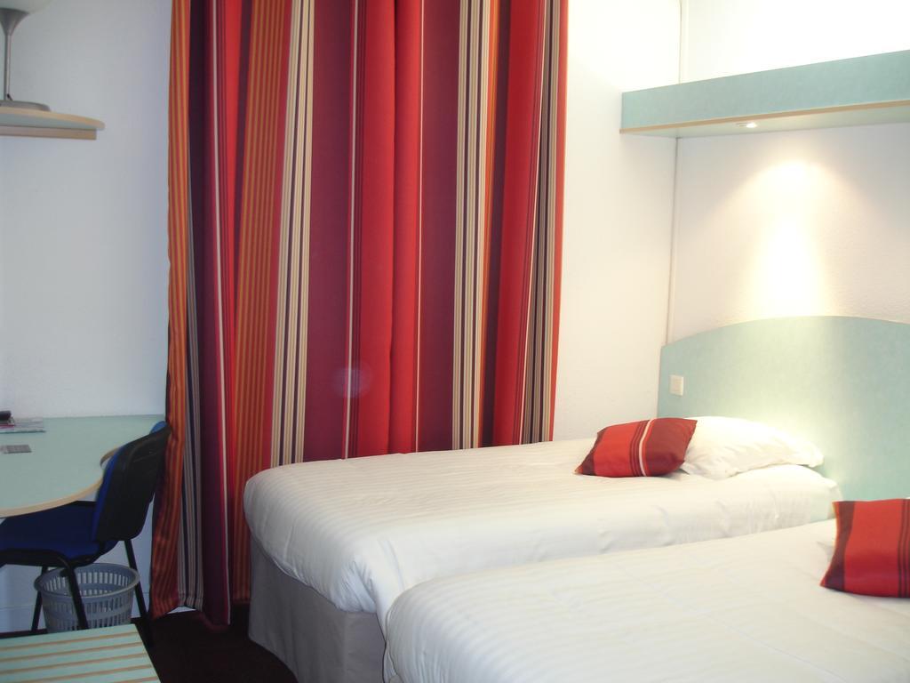 Agape Hotel Niort- Bessines מראה חיצוני תמונה