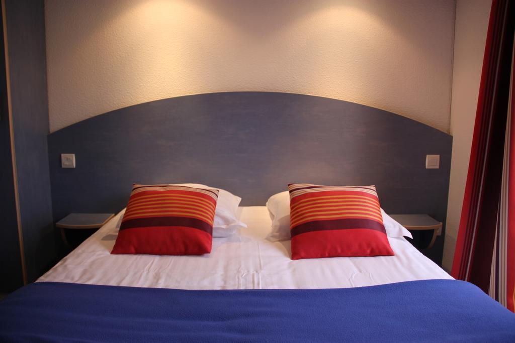 Agape Hotel Niort- Bessines מראה חיצוני תמונה