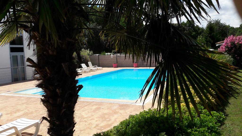 Agape Hotel Niort- Bessines מראה חיצוני תמונה