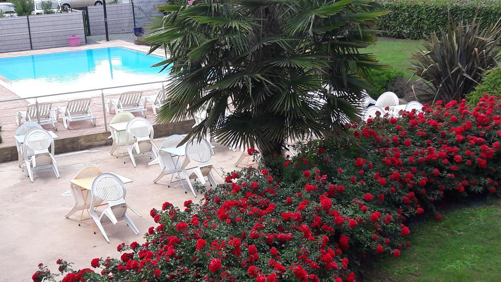 Agape Hotel Niort- Bessines מראה חיצוני תמונה