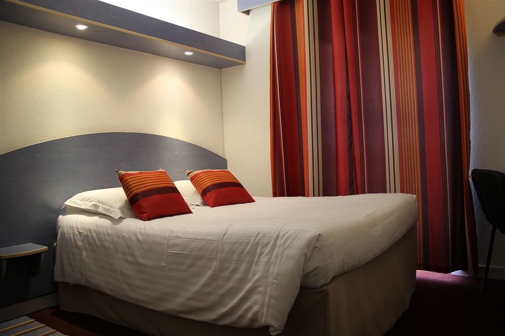 Agape Hotel Niort- Bessines מראה חיצוני תמונה