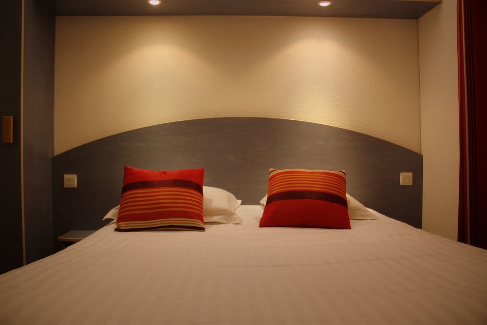 Agape Hotel Niort- Bessines מראה חיצוני תמונה