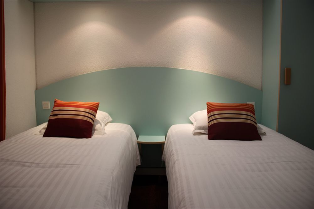 Agape Hotel Niort- Bessines מראה חיצוני תמונה